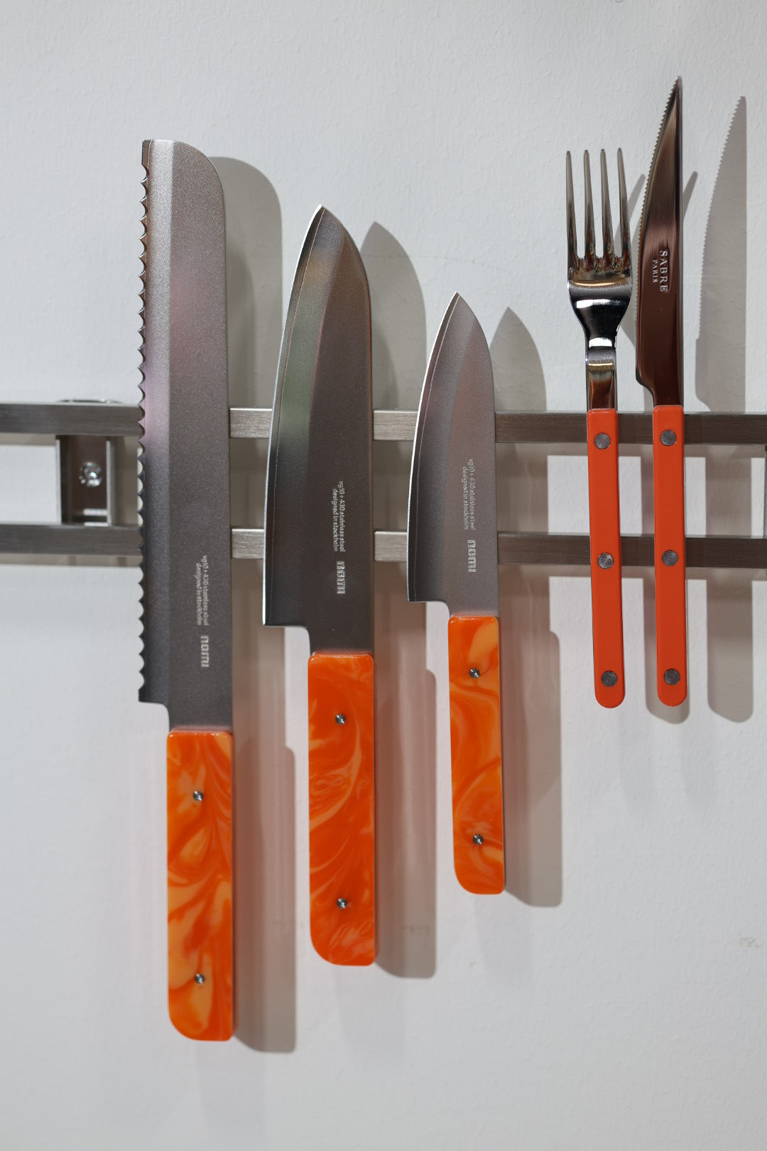 Nomi Brotmesser Mandarine