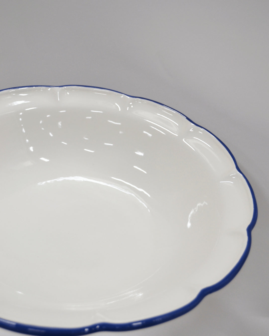 Salad Bowl Blue Line
