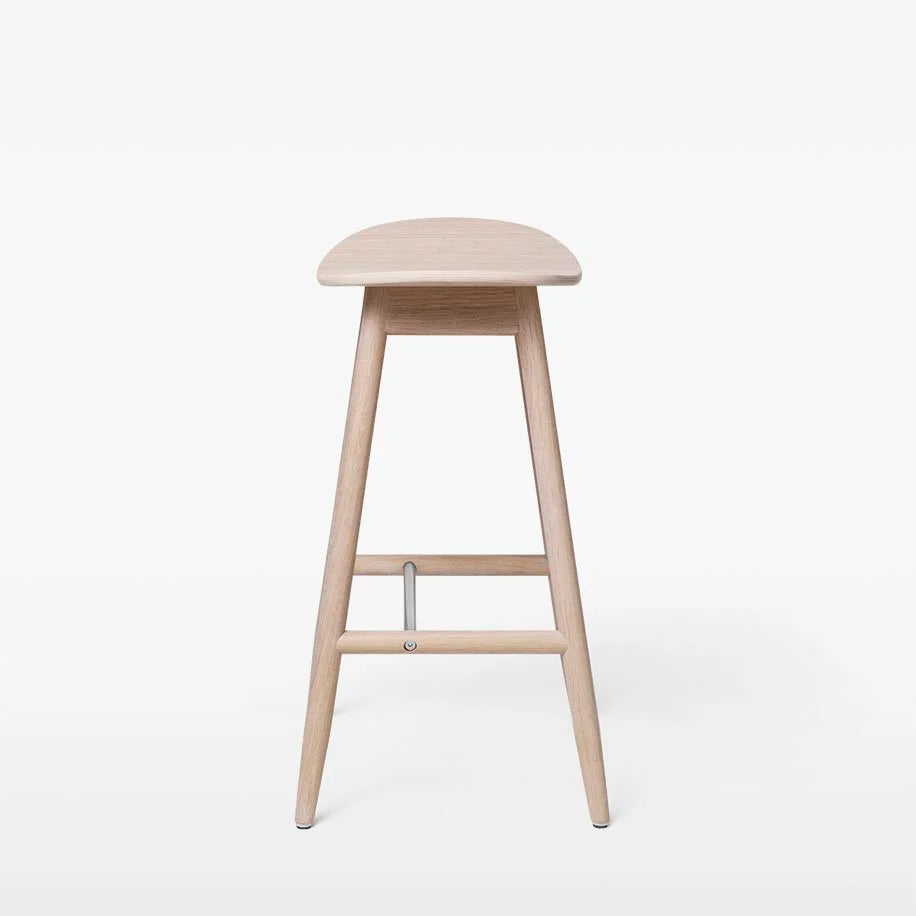 Massproductions Icha Bar Stool White Oiled Oak