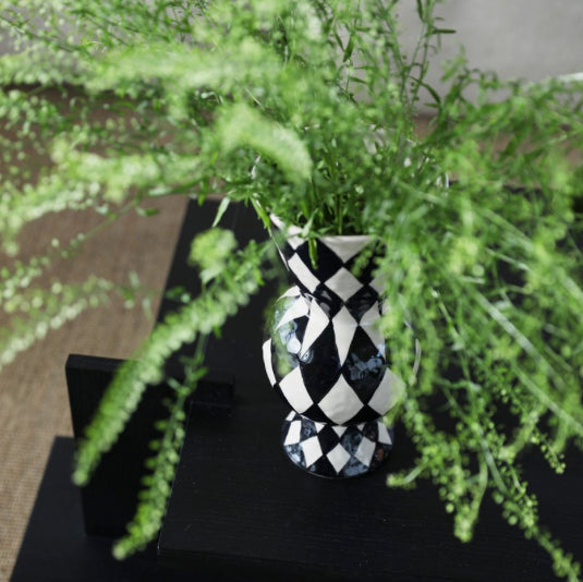 Vase Rhombic Black