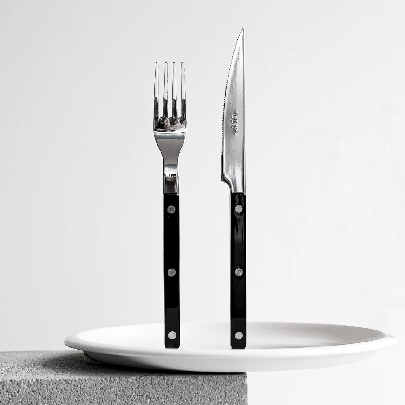 Sabre Cutlery Set Black