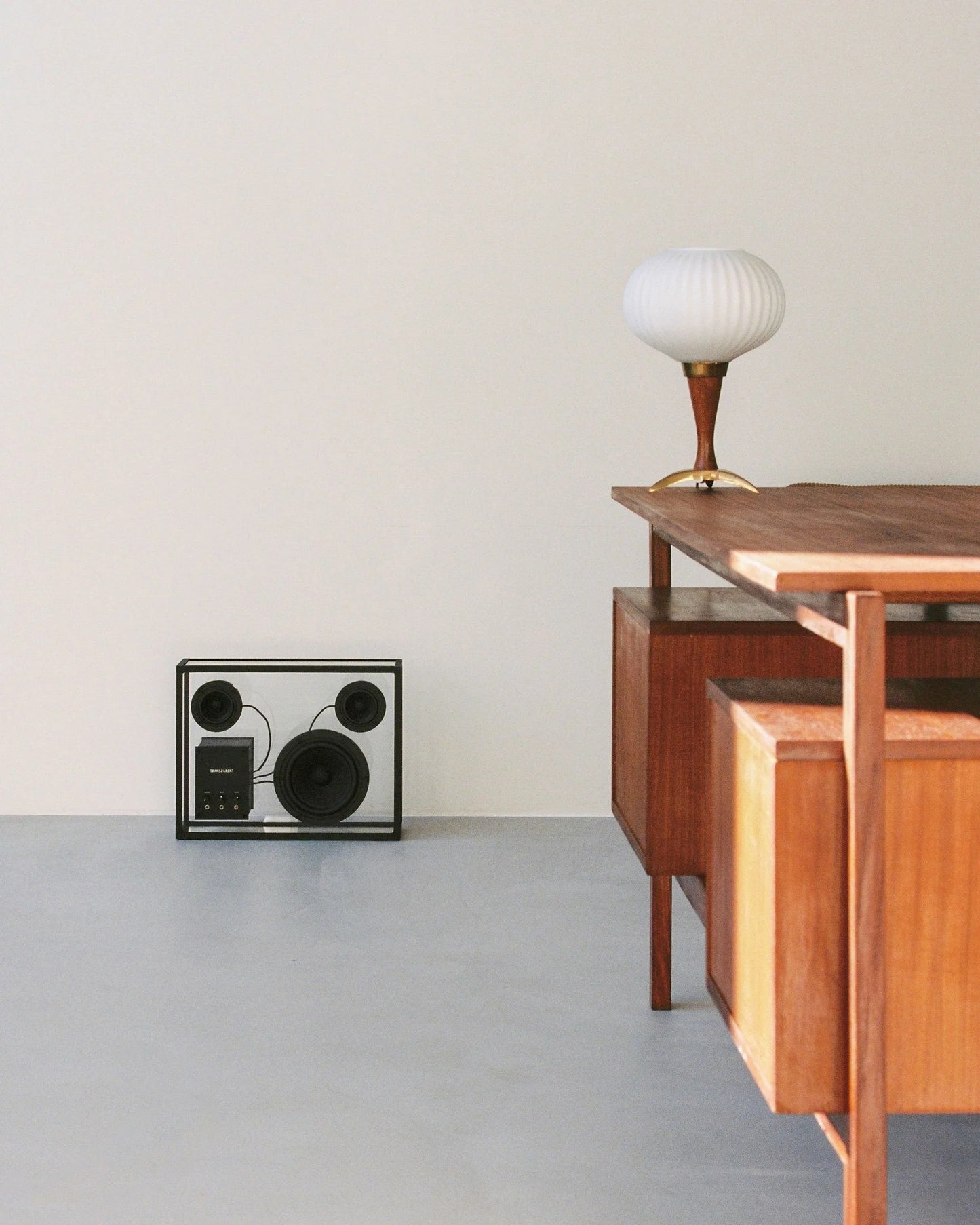 TRANSPARENT Speaker Black