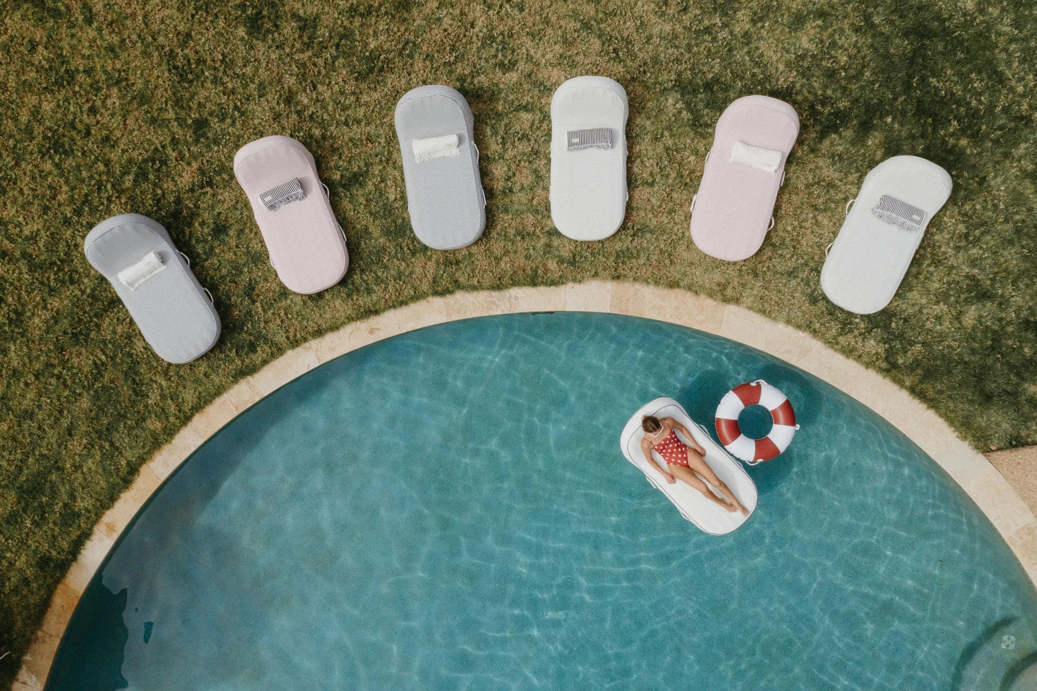 Strand & pool