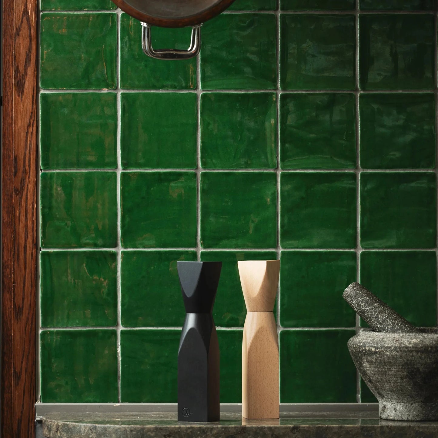Woodi Salt & Pepper Grinder Black Stained Beech