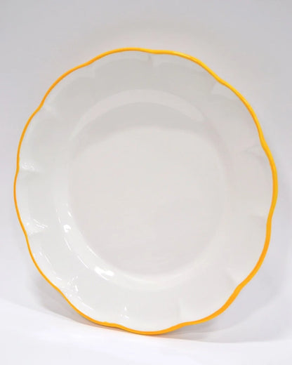 Dinner Plate Yellow Line