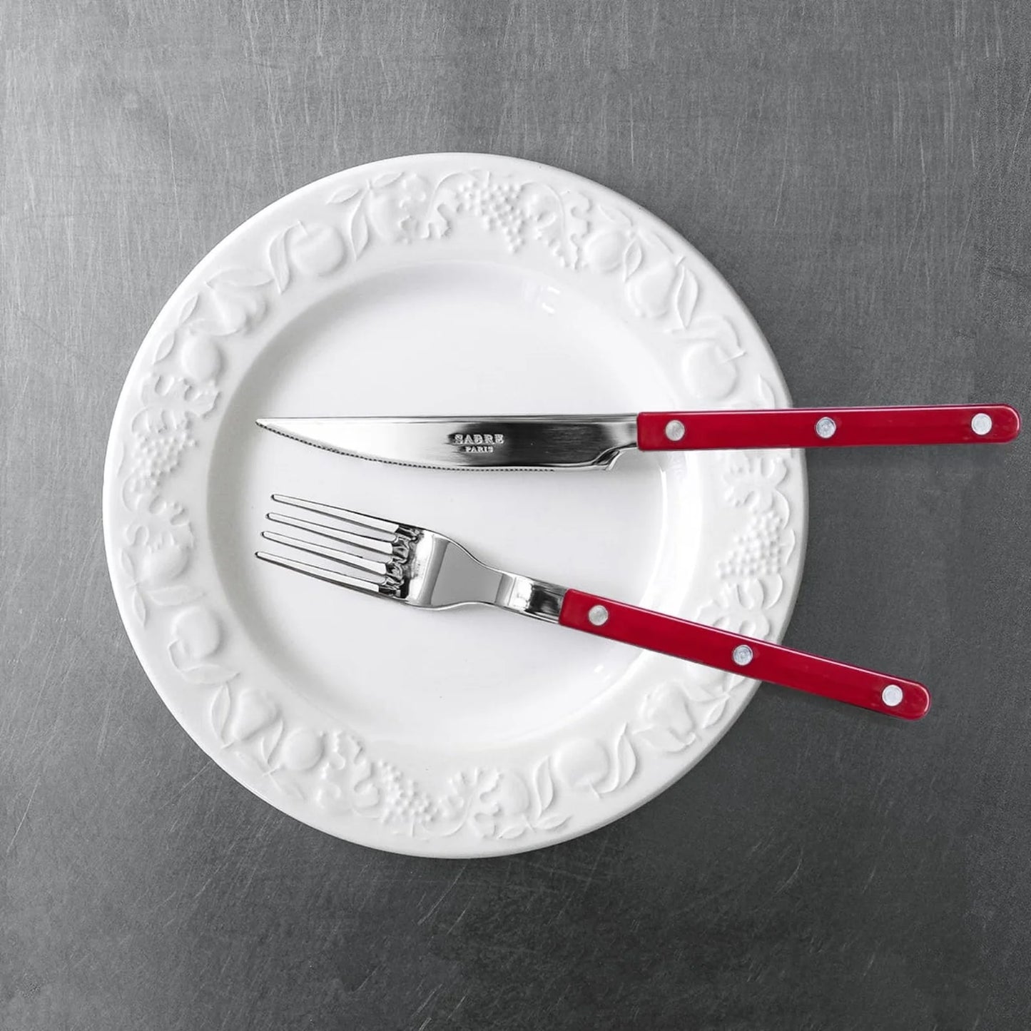 Set di posate Sabre da 24 pezzi, colore bordeaux