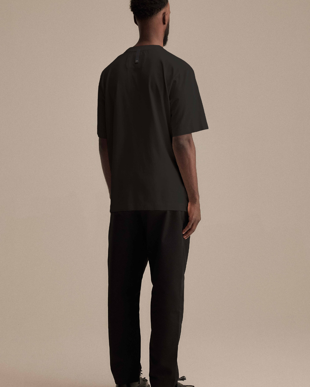 Relaxed Tee Smør Black