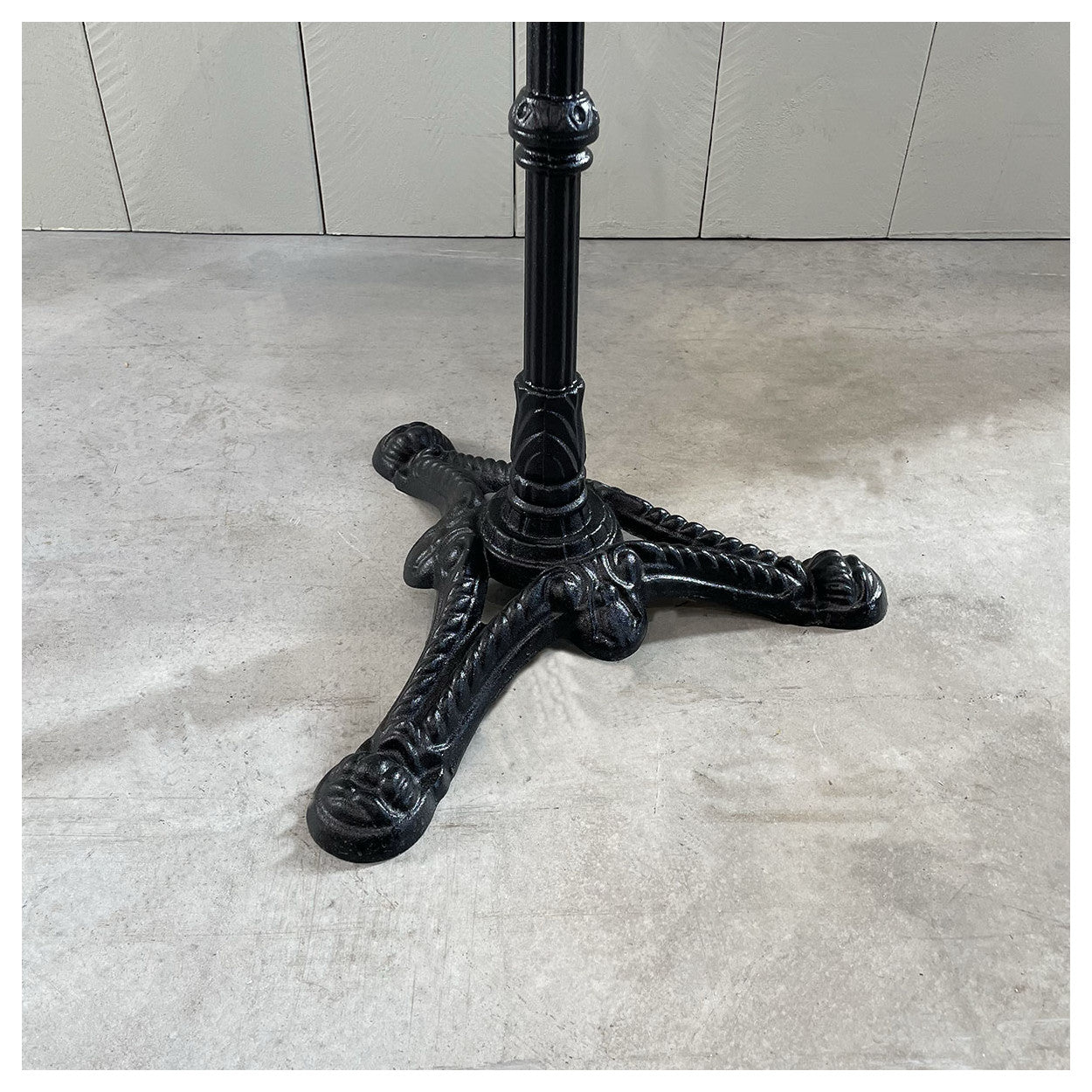 Bistrot Round Marble Table