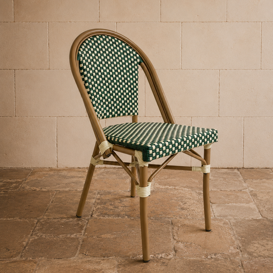 Chaise de bistrot française verte