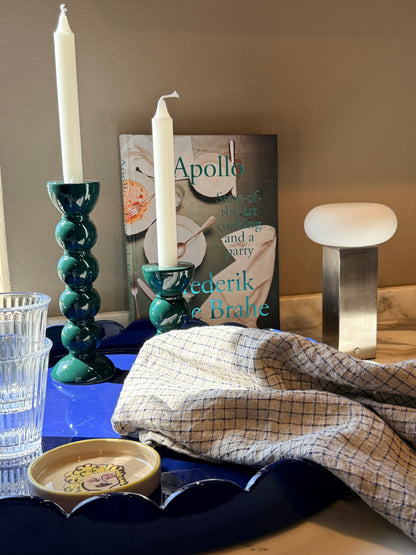 Matala kannettava lamppu terästä