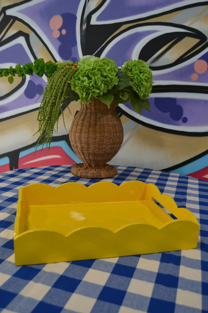 Scalloped Medium Tray Yellow