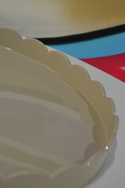 Scalloped Round Large Tray Beige