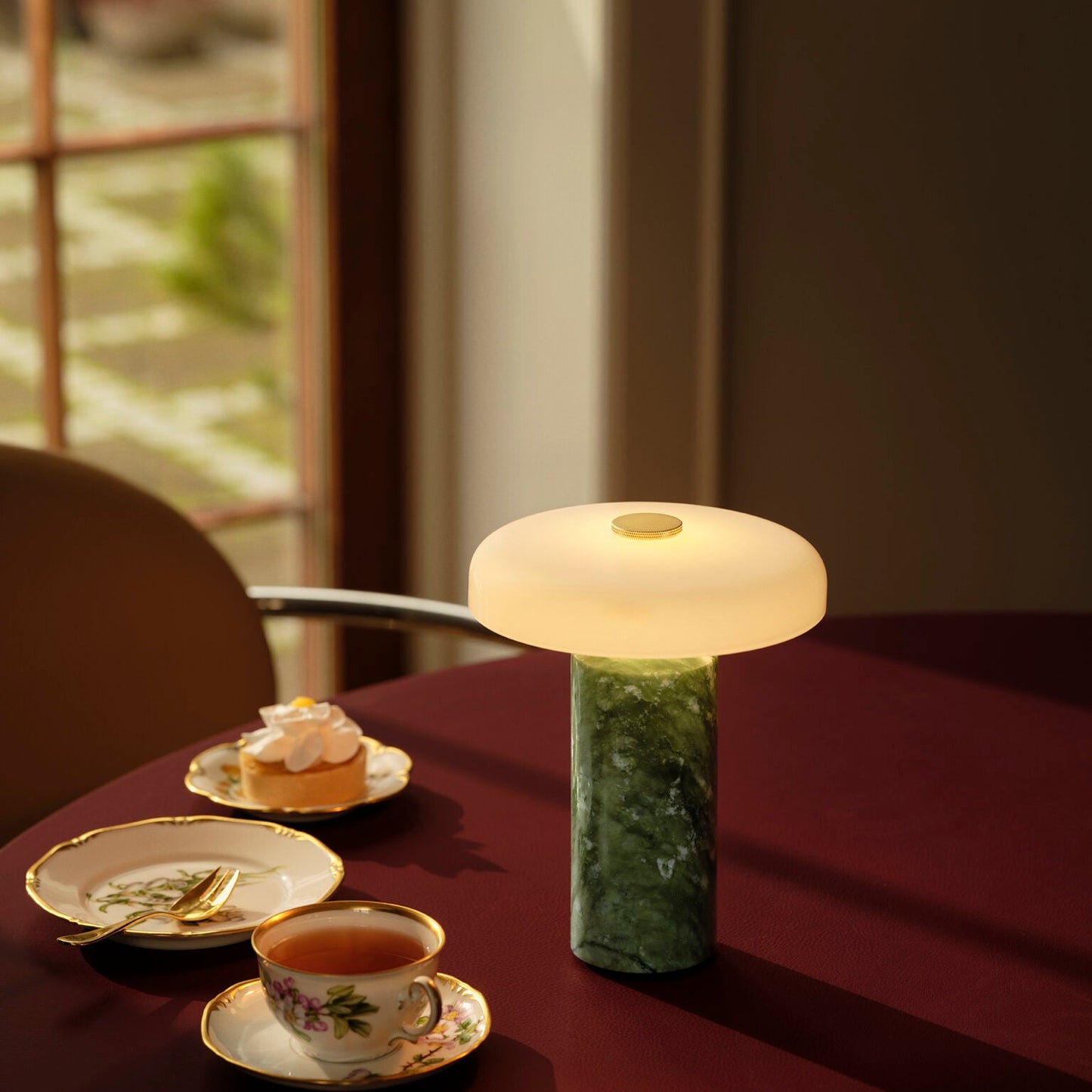 Trip Portable Lamp Apple Opal Glossy