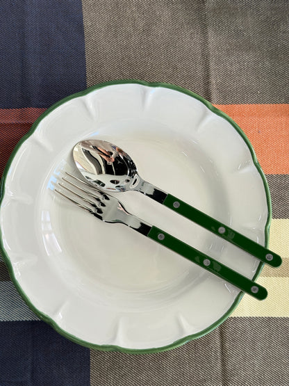 Grön dukning Mon Bistro & Friends