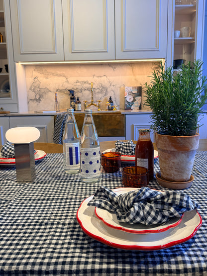 Matala kannettava lamppu terästä