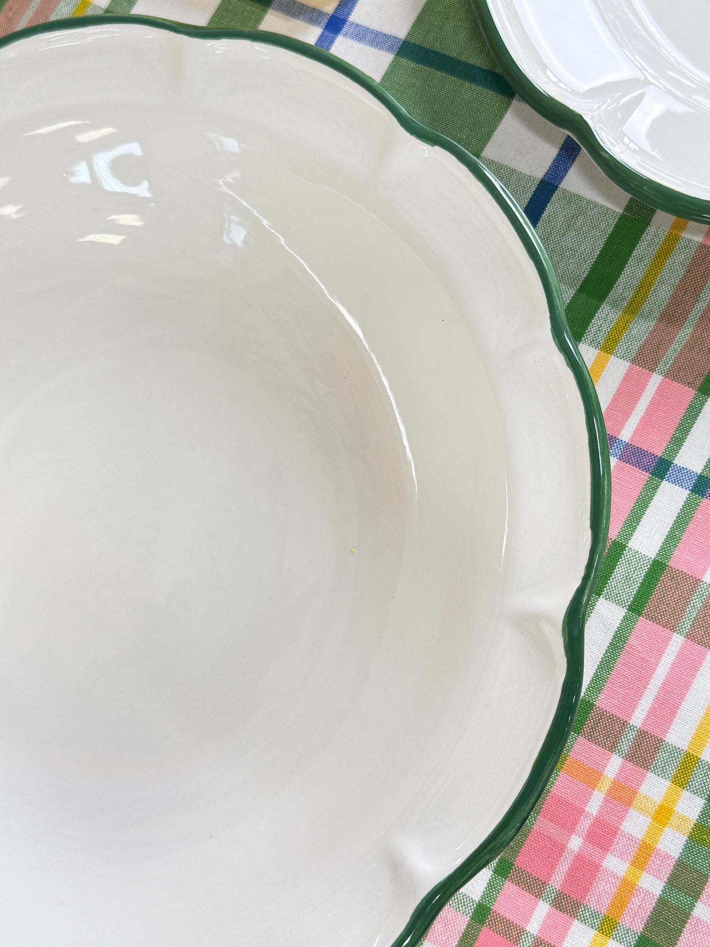 Salad Bowl Dark Green Line