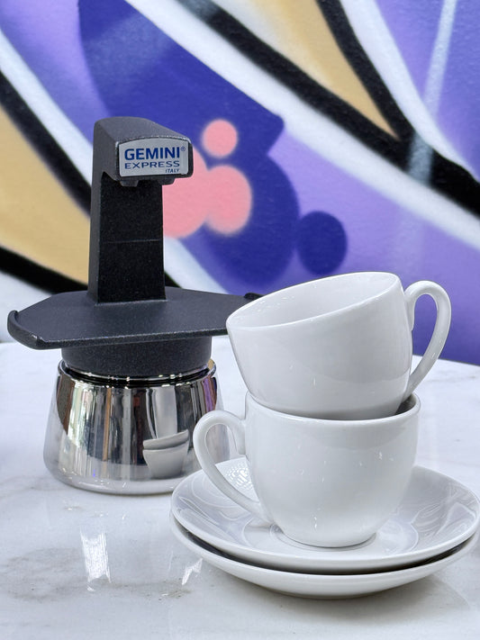 Svart espressobryggare från Italien av märket Gemini