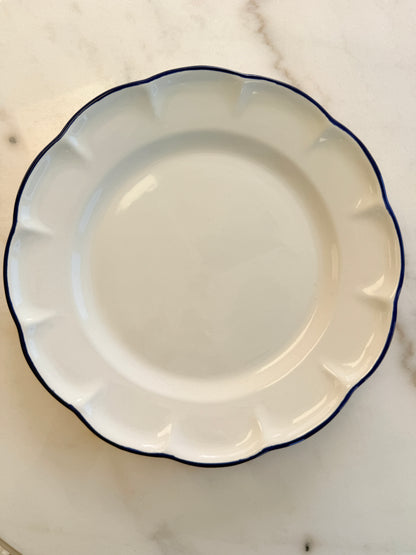Dinner Plate Blue Line