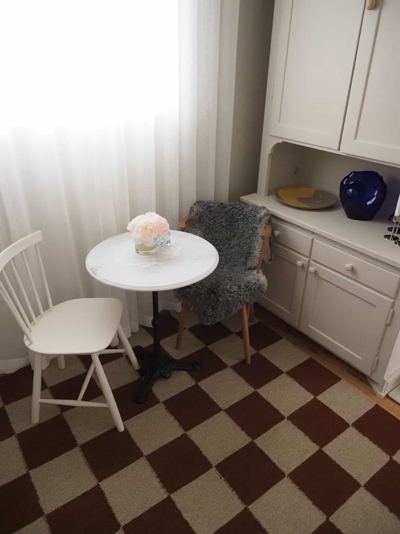 Bistrot Round Marble Table