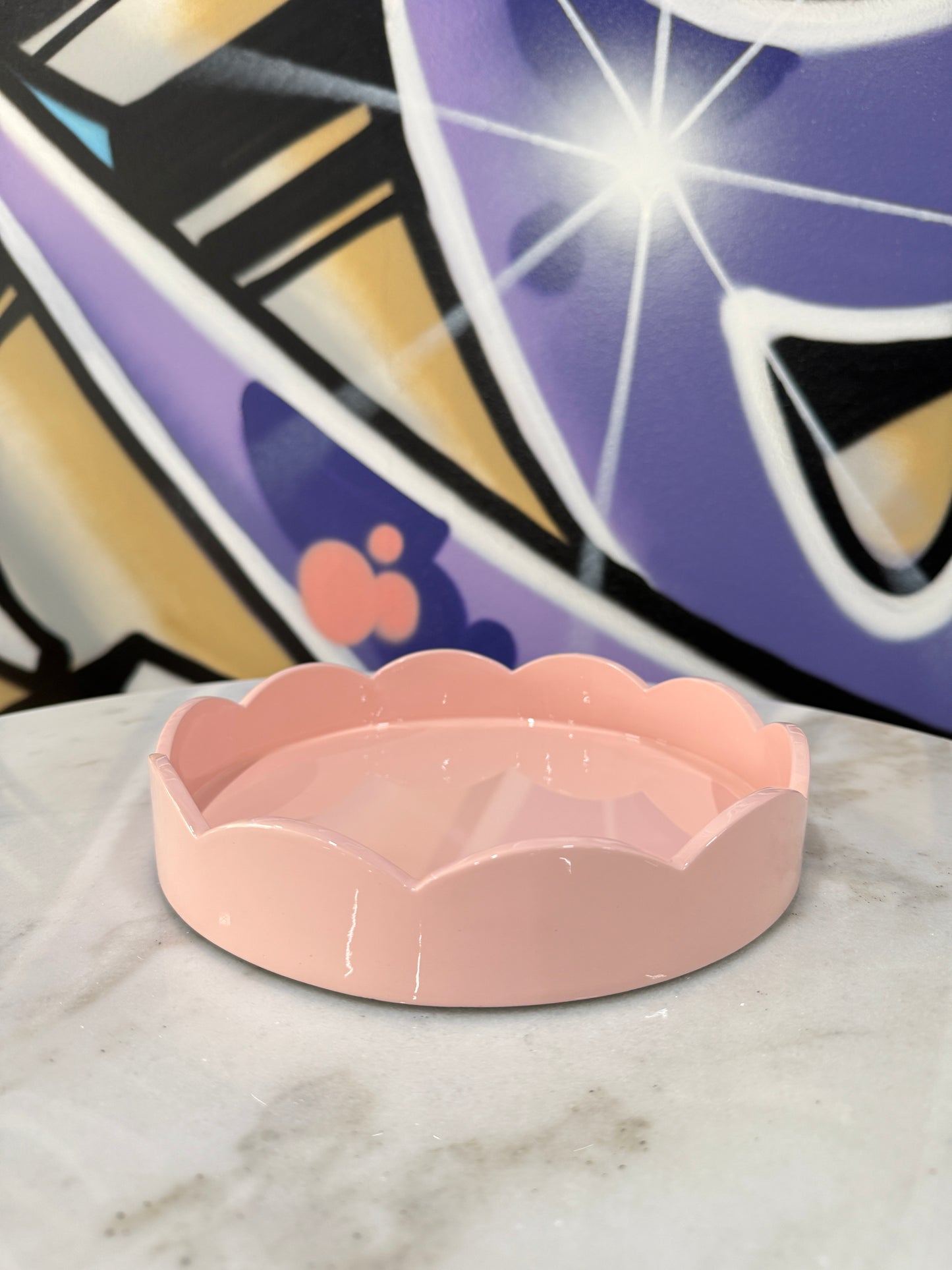 Scalloped Small Round Tray Pink