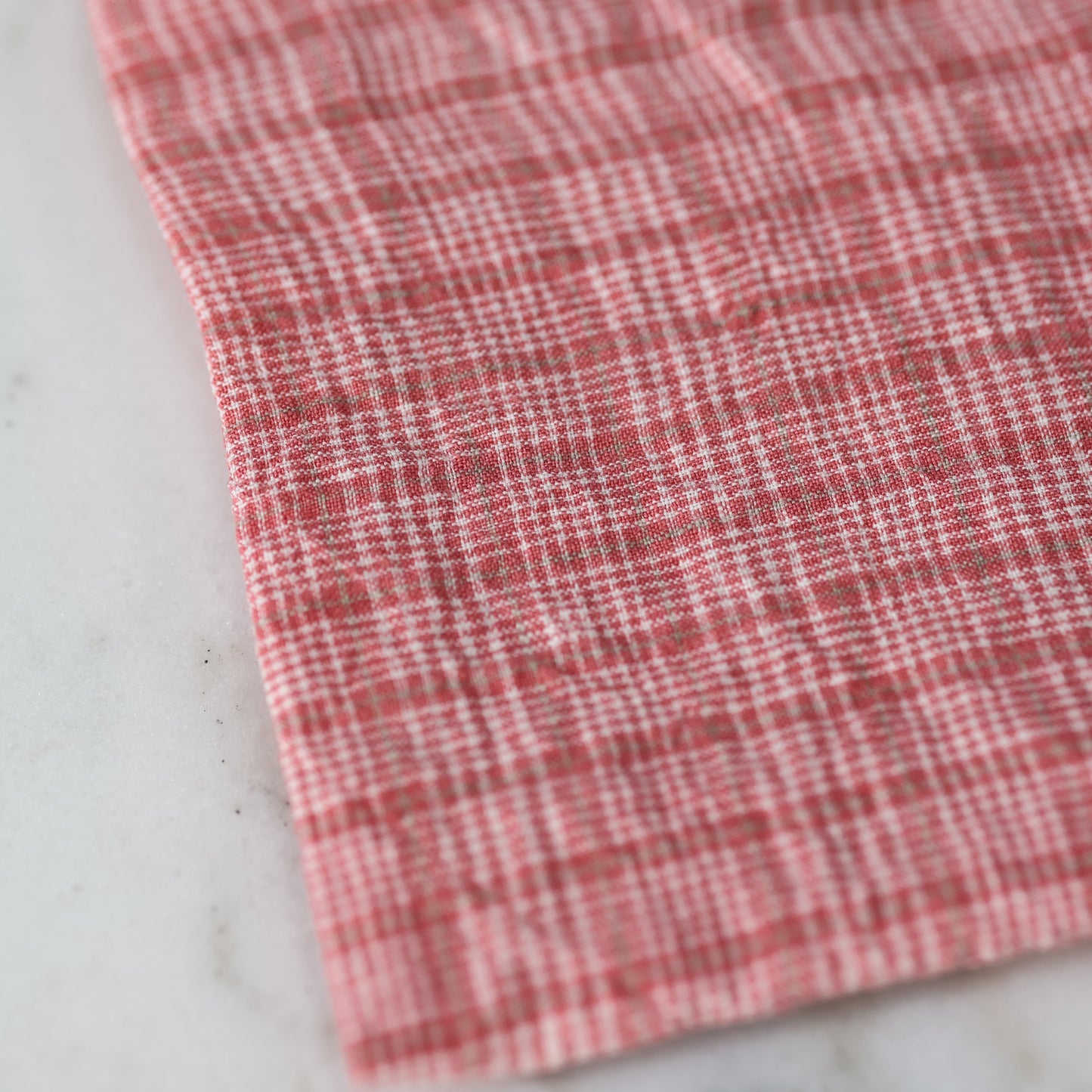 Toalla de cocina de lino francés a cuadros rojos