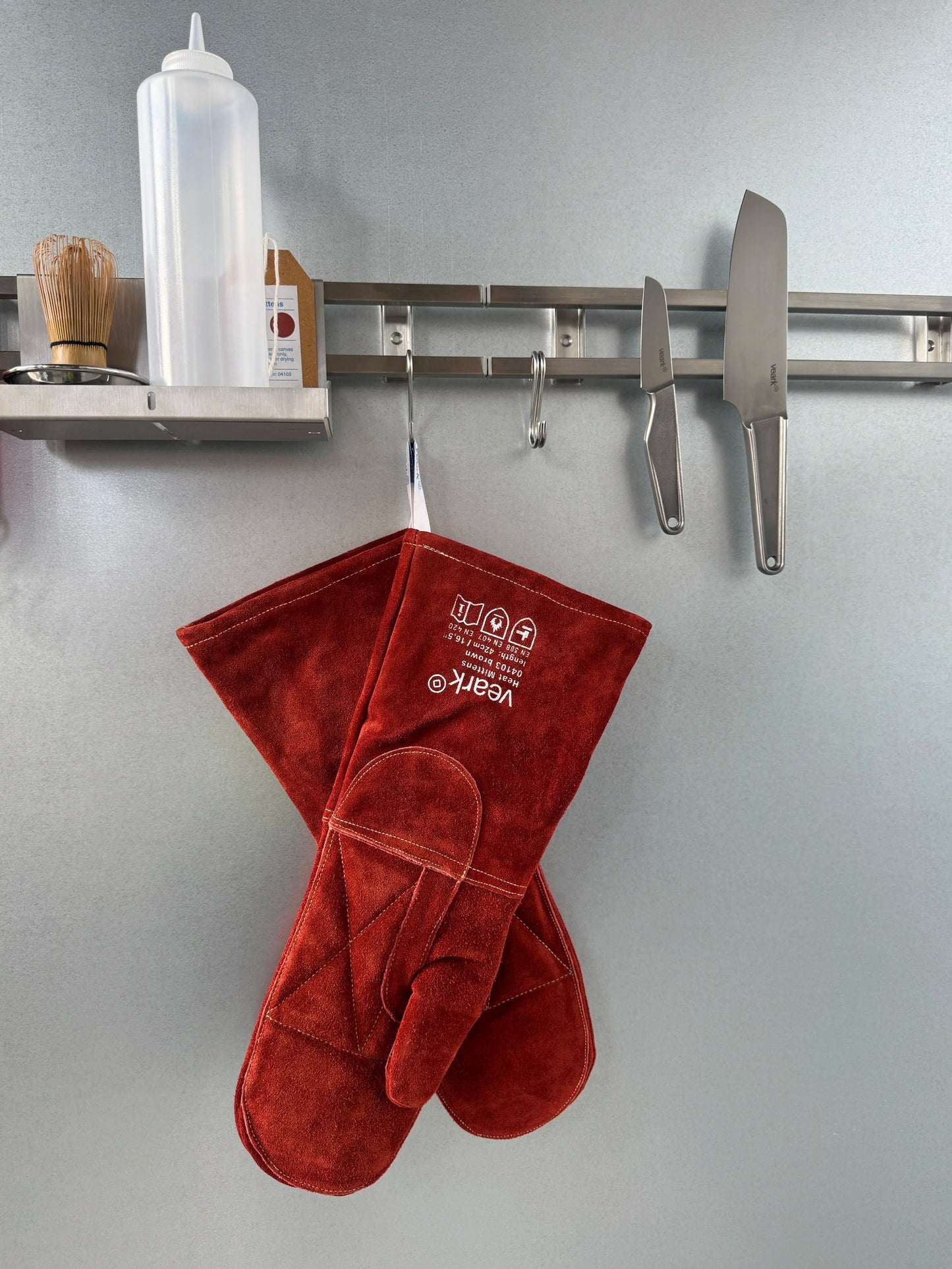 Veark Heat and Baking Mittens pair