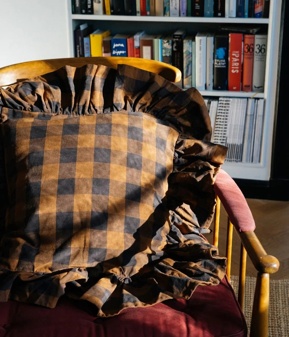 Midnatt Frill Cushion Cover Brown