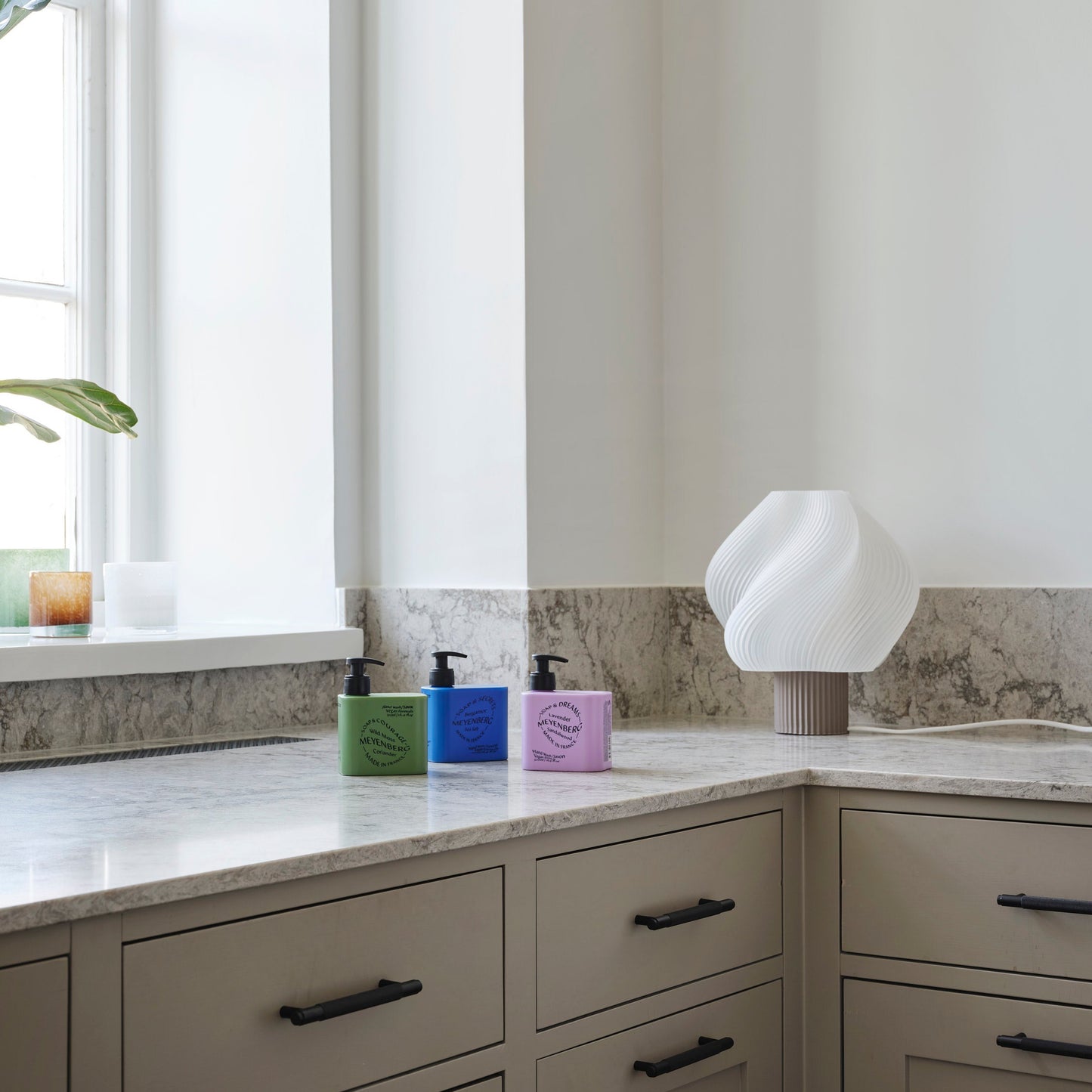 Meyenberg Hand Wash Wild Moss & Coriander