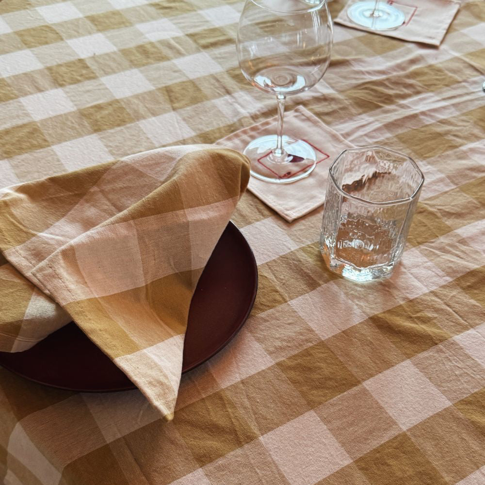 Midnatt Table Cloth Ruth