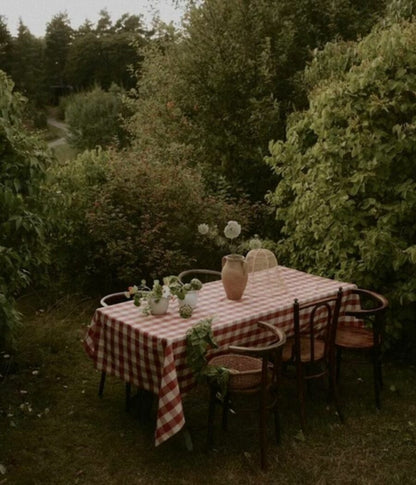 Midnatt Table Cloth Bertel