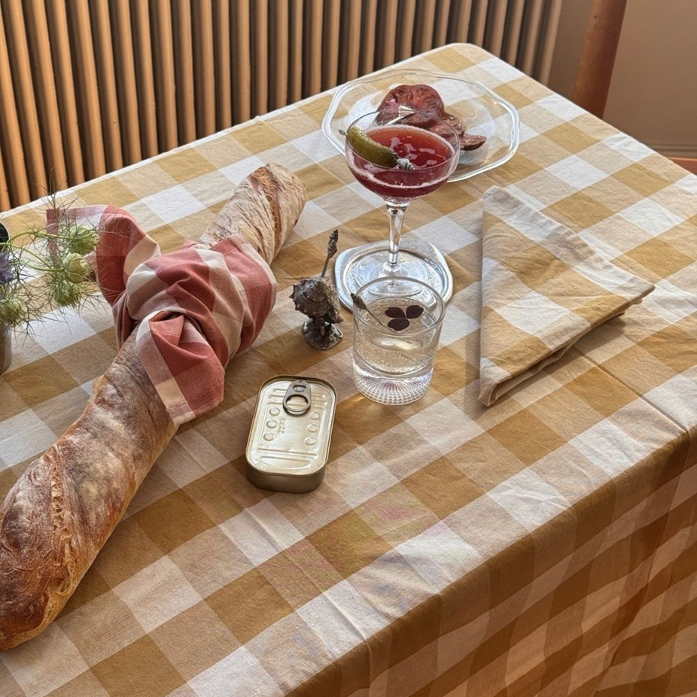Midnatt Table Cloth Ruth