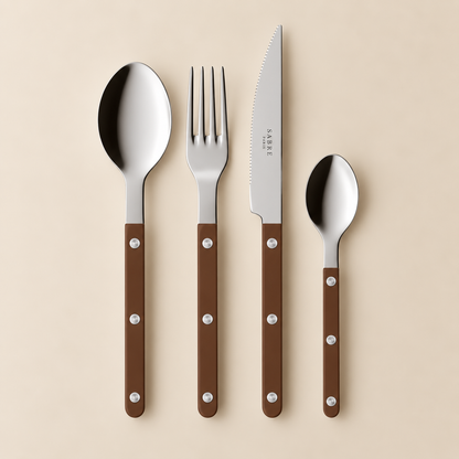 Set di posate Sabre Paris da 24 pezzi, colore cioccolato.