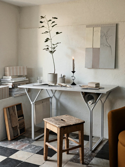 Black Swirly Candle Holder Small