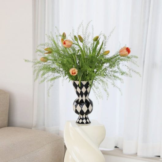 Vase Rhombic Black