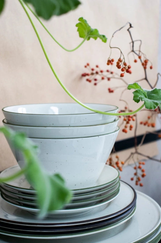 Dessert Plate Green Line