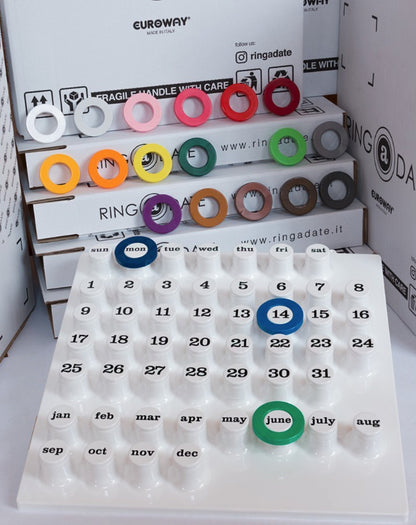 Ring a Date Calendar White
