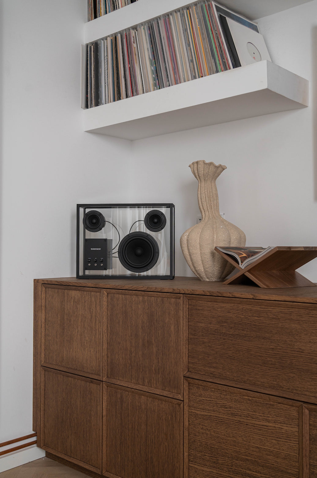 TRANSPARENT Speaker Black