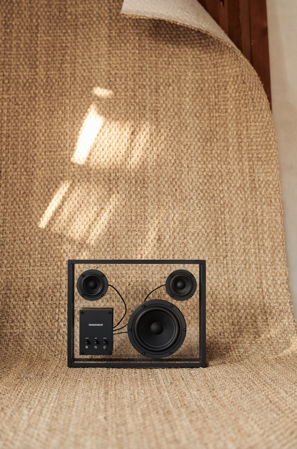 TRANSPARENT Speaker Black