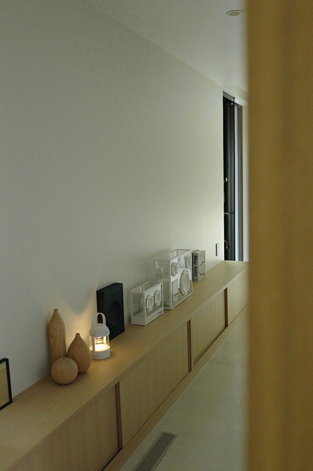 TRANSPARENT Light Speaker White