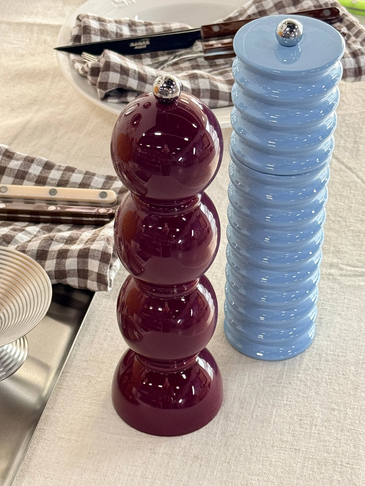 Bobbin Salt & Pepper Mill Cherry - Product Image