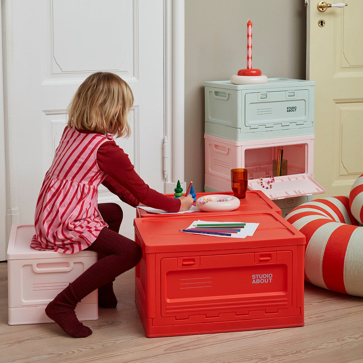 Box Large Red