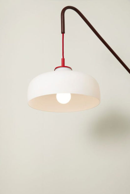 Lampada da parete rossa