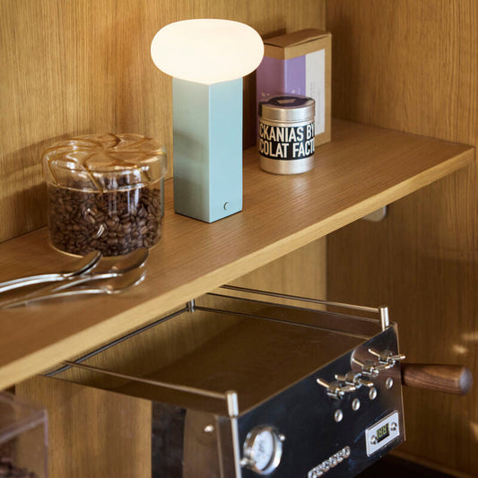 Niedrige tragbare Lampe, Licht blau