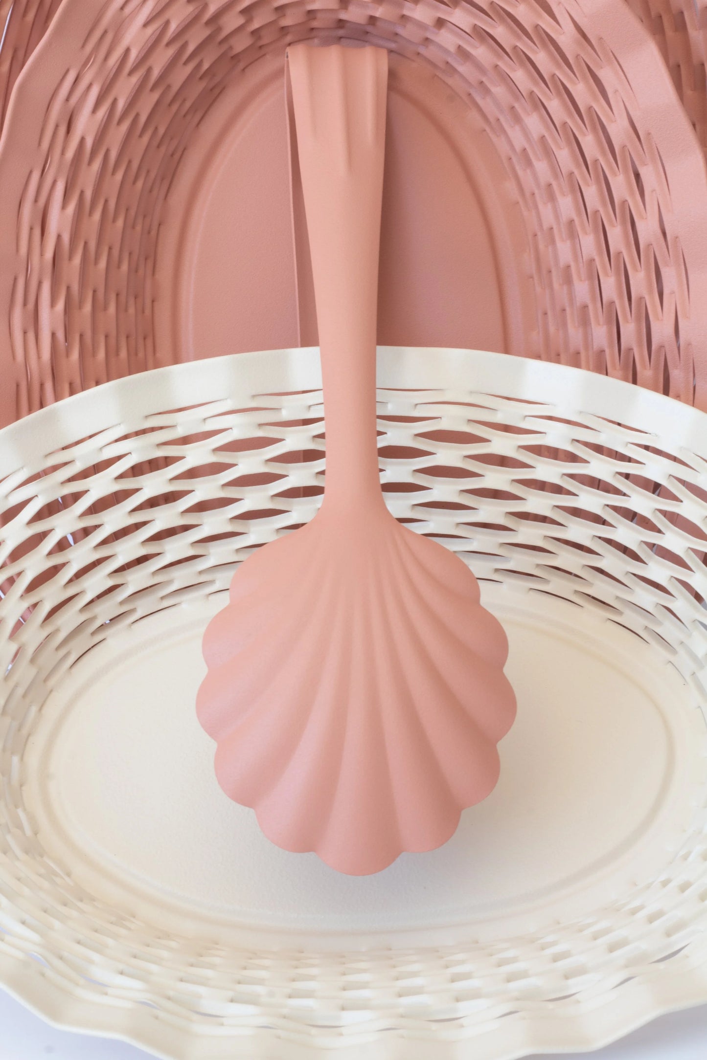 Bread Basket Large Pink