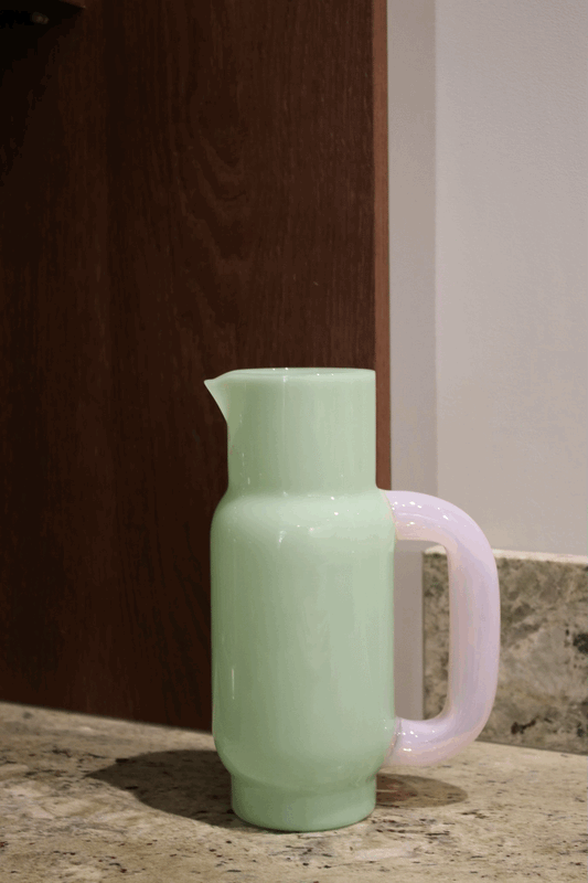 Pitcher Milky Jade/Milky Rose
